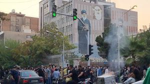 لا تزال الاحتجاجات مستمرة في إيران منذ مقتل مهسا أميني - جيتي
