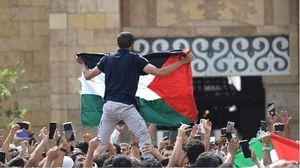 هتف المئات في الأزهر تضامنا مع القضية الفلسطينية ونصرة لغزة- منصة إكس