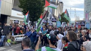 متضامنون بريطانيون مع فلسطين يتظاهرون في لندن للمطالبة بوقف الحرب على غزة- عربي21