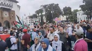 مئات الآلاف من المغاربة يتظاهرون في الرباط رفضا للعدوان على غزة ومطالبة بوقف التطبيع.. فيسبوك