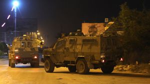 اعتقلت قوات الاحتلال ستة مواطنين فلسطينيين من مخيم عقبة جبر بعد قتل معين دامو- جيتي