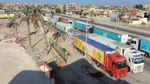 مساعدات مصرية في معبر رفح تنتظر الدخول إلى غزة- إكس