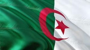 الجزائر، تؤكد تضامنها اللامشروط واللامحدود مع الشعب الفلسطيني الذي يتعرض إلى عدوان متواصل.. (الأناضول)
