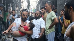 أدى القصف المكثف إلى تعليق العمليات الجراحية في مستشفيات غزة- الأناضول
