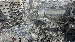 دعوات إلى إنشاء "ممرات إنسانية ووقف مؤقت" للقصف في غزة للسماح بوصول الغذاء والماء والإمدادات الطبية إلى الفلسطينيين.. (الأناضول)