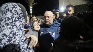 فقد وائل زوجته وثلاثة من أبنائه وحفيدته في عمليات قصف إسرائيلية- الأناضول