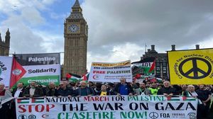استمرار المظاهرات المؤيدة للقضية الفلسطينية على الرغم من التضييقات.. (عربي21)