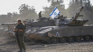 قالت قوات الاحتلال إنها تستمر في استعداداتها للعملية البرية في غزة- جيتي
