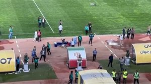 رفض لاعبو الاتحاد الدخول للملعب بسبب وضع تمثال للجنرال الإيراني الراحل سليماني- anbaalkhalij / إكس