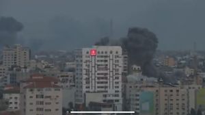 سبق أن دمرت طائرات الاحتلال برج فلسطين العام الماضي- منصة "إكس"