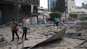 قصف إسرائيلي عنيف على المباني السكنية والمساجد في غزة - جيتي