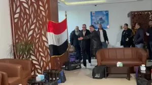 الصحيفة قالت إن طواقم الطيران الذين أقاموا في المكان أصيبوا بالصدمة - إكس