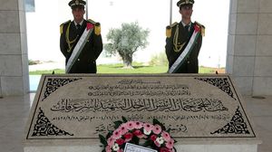 ضريح الرئيس الفلسطيني الراحل ياسر عرفات (الأناضول)