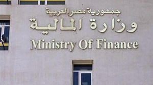 تعتزم الحكومة المصرية اقتراض 64 مليار جنيه خلال شهر كانون الثاني 2014