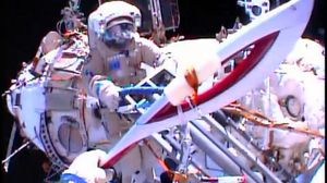 كوتوف يحمل الشعلة الأولمبية في الفضاء - الفرنسية