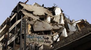 العديد من احياء حلب تعرضت لخراب واسع من الطيران - ا ف ب 