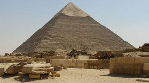 خرطوشة الفرعون خوفو تمثل تاريخا هاما لآثار الفراعنة والتاريخ المصري القديم - أرشيفية