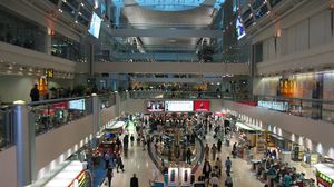 مشهد من الجو لمطار دبي الدولي في 27 أيار/ مايو 2012 - أرشيفية