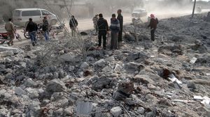 غارات النظام السوري على إدلب تسقط العشرات من القتلى والجرحى - الأناضول