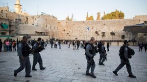 إجراءات أمنية في القدس تحرزاً من عمليات فدائية ضد قوات الاحتلال ومستوطنيه - أ ف ب
