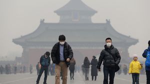 الضباب الدخاني يغلف بكين (أرشيفية) - أ ف ب