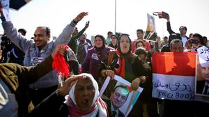 أنصار مبارك يحتفلون بحكم البراءة - أ ف ب