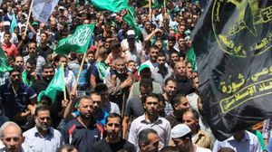حماس دعت عباس إلى وقف اعتقال المقاومين في الضفة - أ ف ب