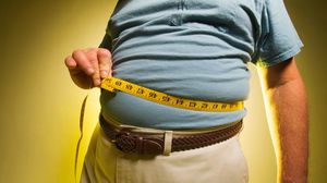أصحاب الوزن الزائد لديهم فرص الإصابة بأمراض القلب واضطرابات التمثيل الغذائي- تعبيرية