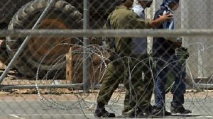 الأسرى يعانون أوضاعا مأساوية في سجون الاحتلال الإسرائيلي - أرشيفية