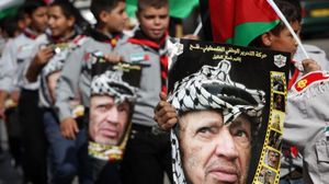 يتهم الاحتلال الإسرائيلي بأنه وراء اغتيال ياسر عرفات (أرشيفية)- أ ف ب