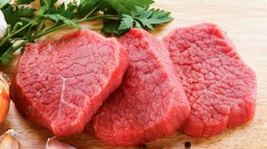تزداد فرص هذه الإصابة مع زيادة كميات اللحوم الحمراء المستهلكة - أرشيفية