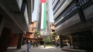 الأمين العام لغرفة الصناعة والتجارة الإماراتية أكد أن البنية التحتية "تشهد طفرة"- أرشيفية