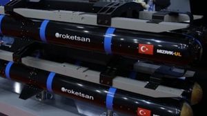 صواريخ تركية موجهة بالليزر - يوتيوب