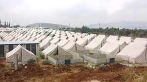 يضم المخيم نحو 350 خيمة - أرشيفية
