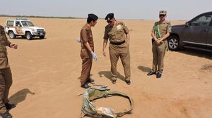 حطام أحد الصواريخ الباليستية التي أطلقها الحوثيون- أرشيفية