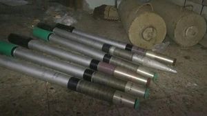 قذائف تم الاستيلاء عليها في مصنع للمتفجرات تابع للحوثيين في تعز- عربي21