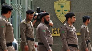 شرطي سعودي تولى عملية تنفيذ حكم الجلد- أرشيفية