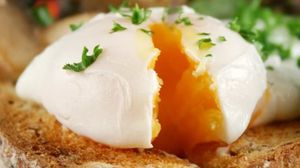 التايمز: استهلاك بيضة في اليوم قد يساعد على تقليل فرص الإصابة بالجلطات- أرشيفية
