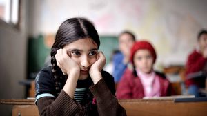 ناشط بدمشق: عشرات الأطفال تركوا المدارس للعمل من أجل مساندة آبائهم في تسديد أجور المنازل- تويتر