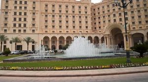 فندق ريتز كارلتون في الرياض حولته السلطات إلى سجن فاخر للأمراء وكبار المسؤولين- ا ف ب