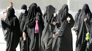 العديد من المحظورات في السعودية تتعلق بالمرأة- تويتر