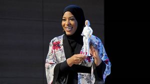 إندبندنت: صممت الدمية على شكل بطلة المبارزة الأمريكية المسلمة ابتهاج محمد- جيتي
