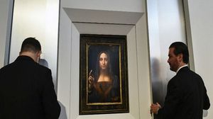 تلاقي اللوحة تشكيكا من قبل بعض النقاد حول نسبتها لليوناردو دافنشي- بي بي سي