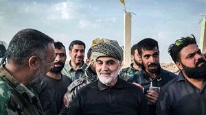 قناة "الميادين" قالت إن الجنرال الإيراني قاسم سليماني تولى قيادة غرفة معرة البوكمال- تويتر