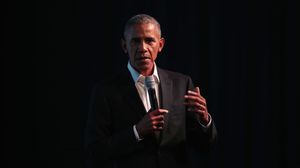 عقد أوباما القمة في شيكاجو وحضرها 500 من القادة الشبان المختارين بعناية من 60 دولة- جيتي