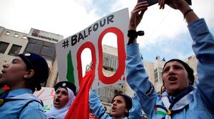 ندد المحتجون بالسياسة البريطانية الداعمة للاحتلال واحتفالات لندن المستفزة لحقوق الفلسطينيين- جيتي