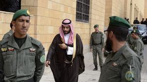 الصحيفة أكدت أن السلطات السعودية صدمت عند استقبال الحريري لعلي أكبر ولايتي- أرشيفية