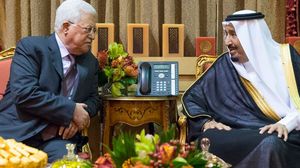 الصحيفة الإسرائيلية قالت إن عباس حظي بدعم سعودي "كامل" بشأن المصالحة- واس