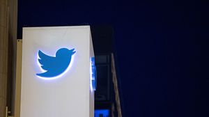 الحكومة اتهمت جهات بنشر أخبار مضللة في "تويتر"- جيتي