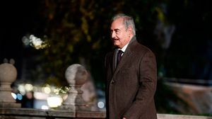 اتهم متحدث باسم حفتر أن مشاركة تركيا وقطر في "باليرمو" جاءت لحماية مصالح التنظيمات "الإرهابية"- جيتي